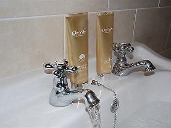 Challacombe Home Place Farmhouse Spa - B&B מראה חיצוני תמונה